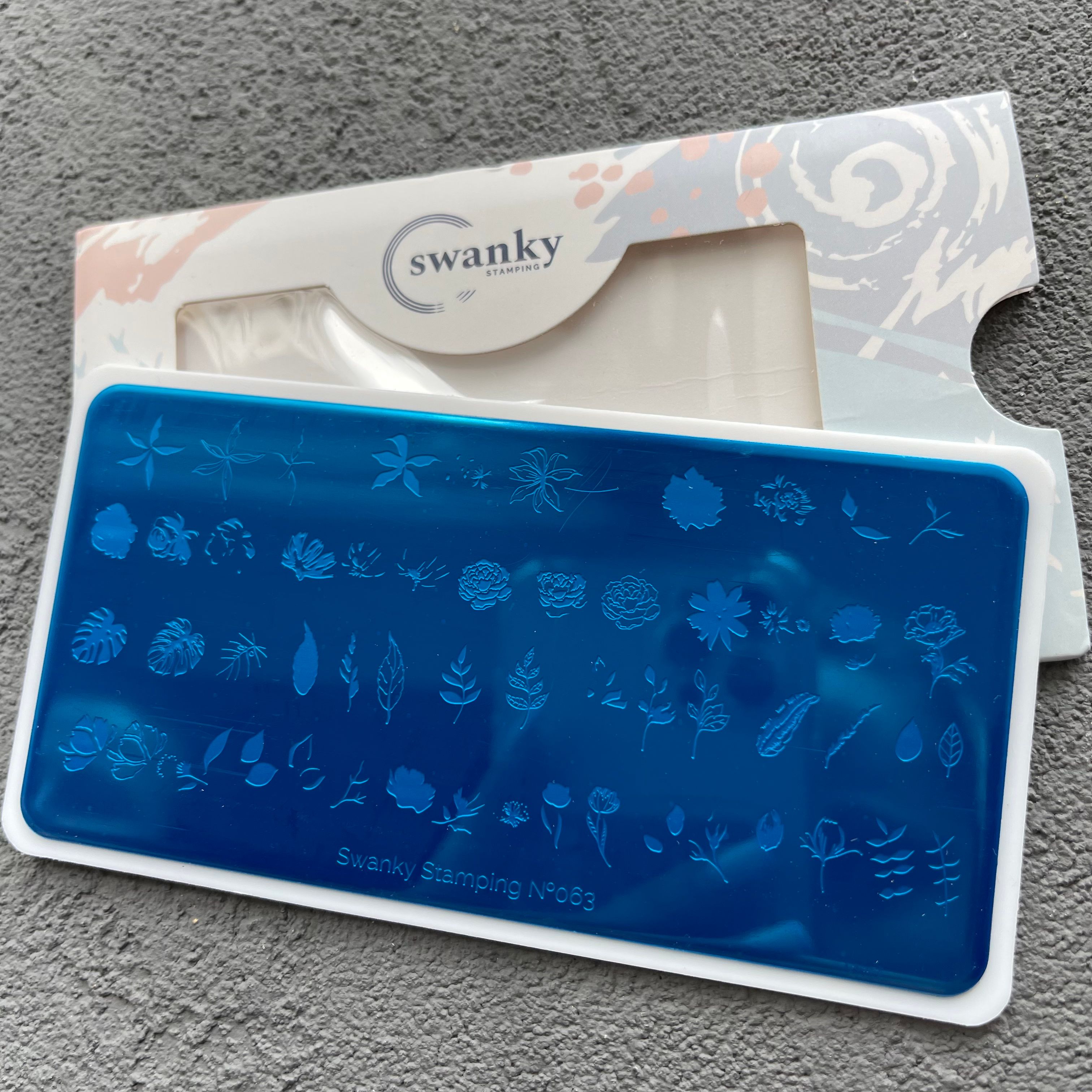 Пластина Swanky Stamping 063