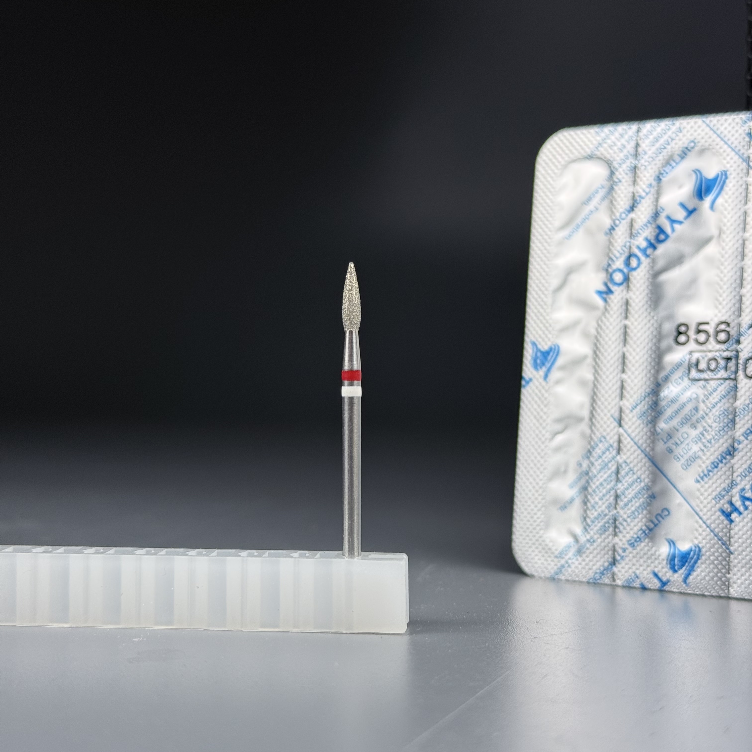 КРИСТАЛЛ Тайфун Алмазная фреза с Жемчугом (Пламя острое, каплевидное) 242.080.023М