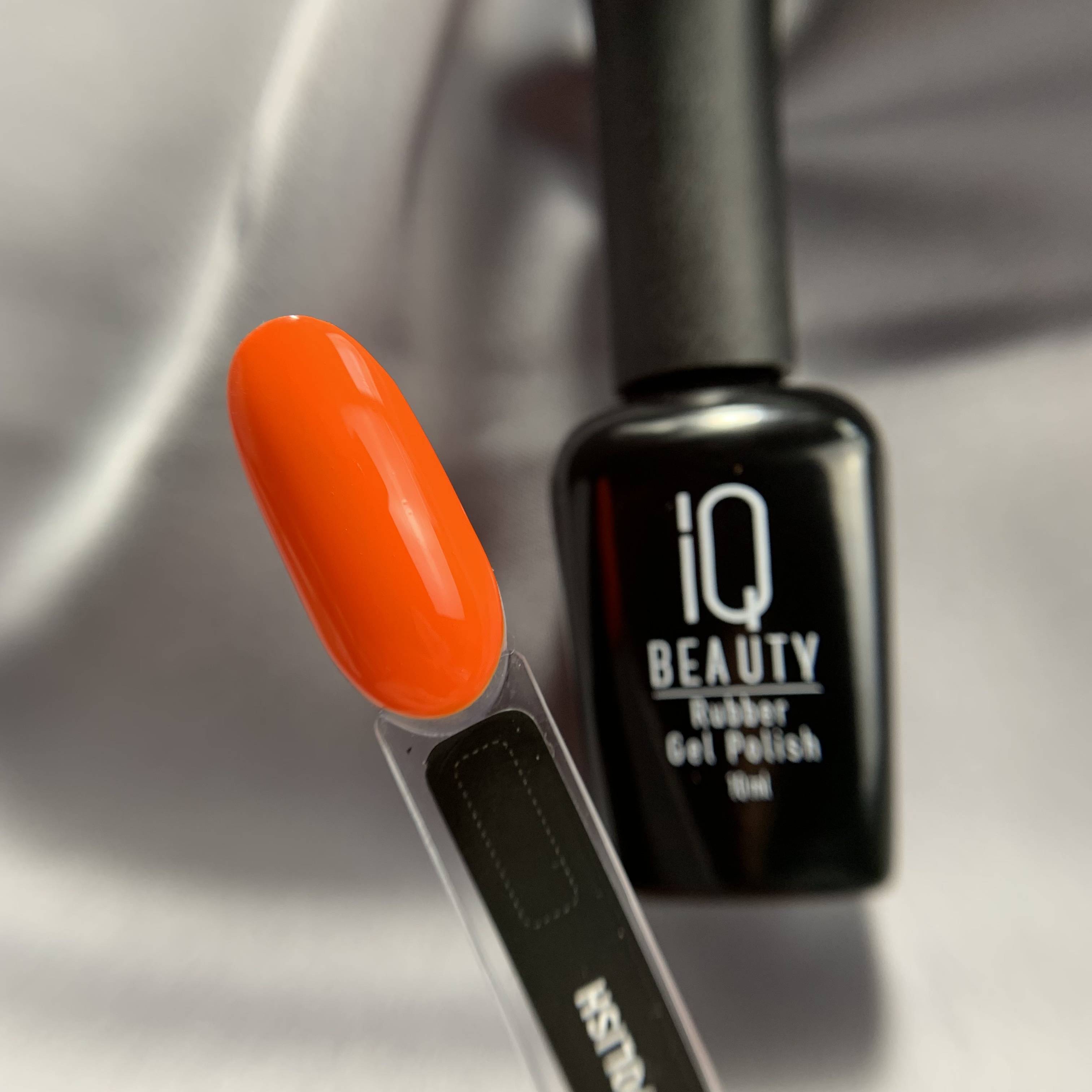 Каучуковый гель-лак IQ BEAUTY с кальцием 10 мл (115 8 BIT COLLECTION Dendy vibes)