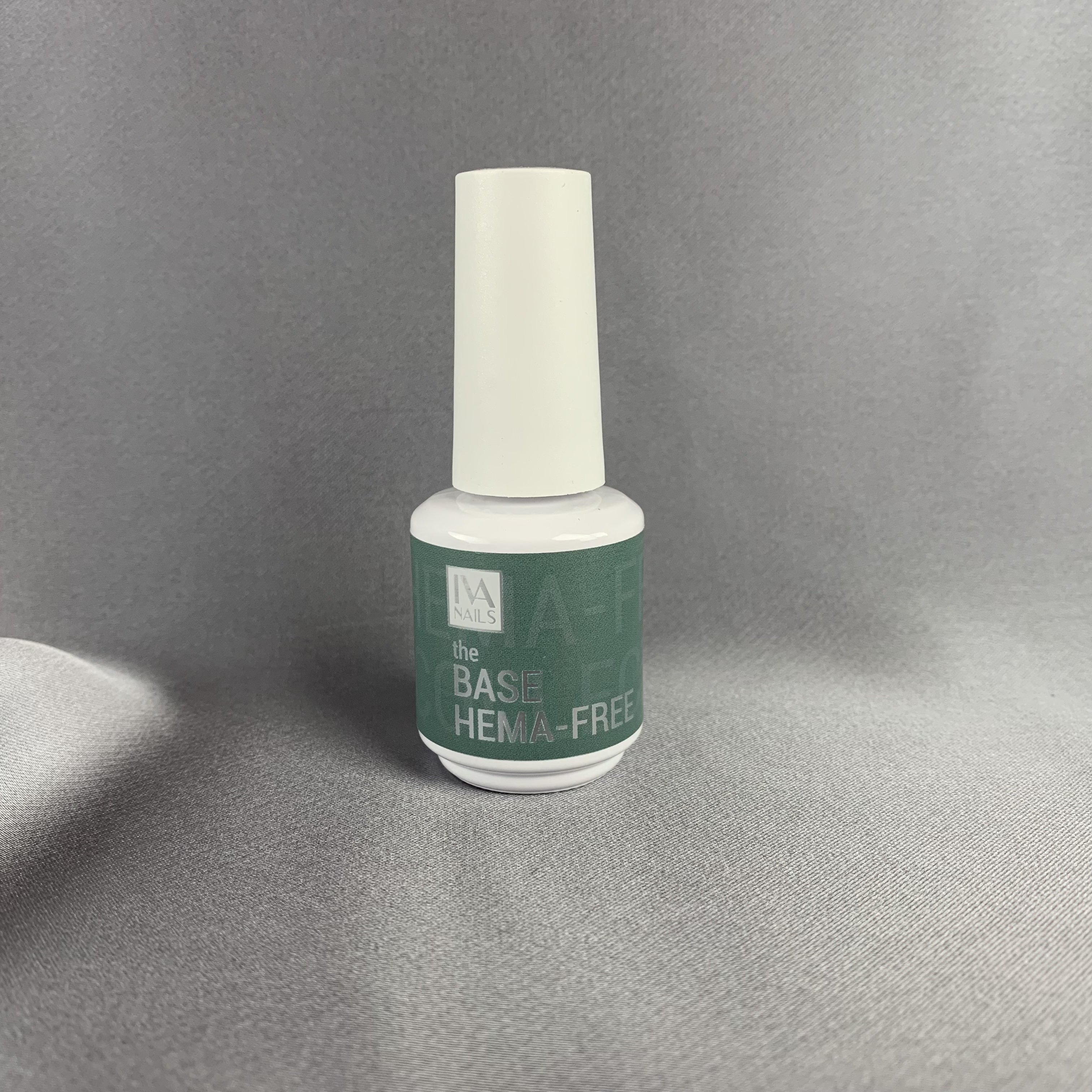 IVA nails the BASE HEMA FREE 15ml