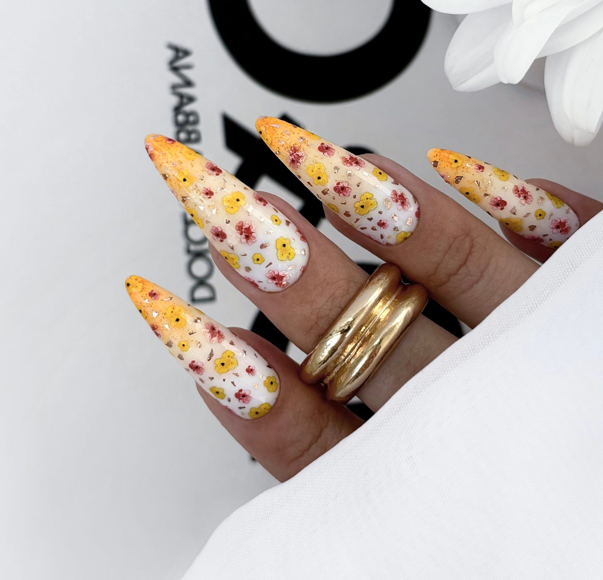 Слайдер-дизайн LAK NAILS #F204