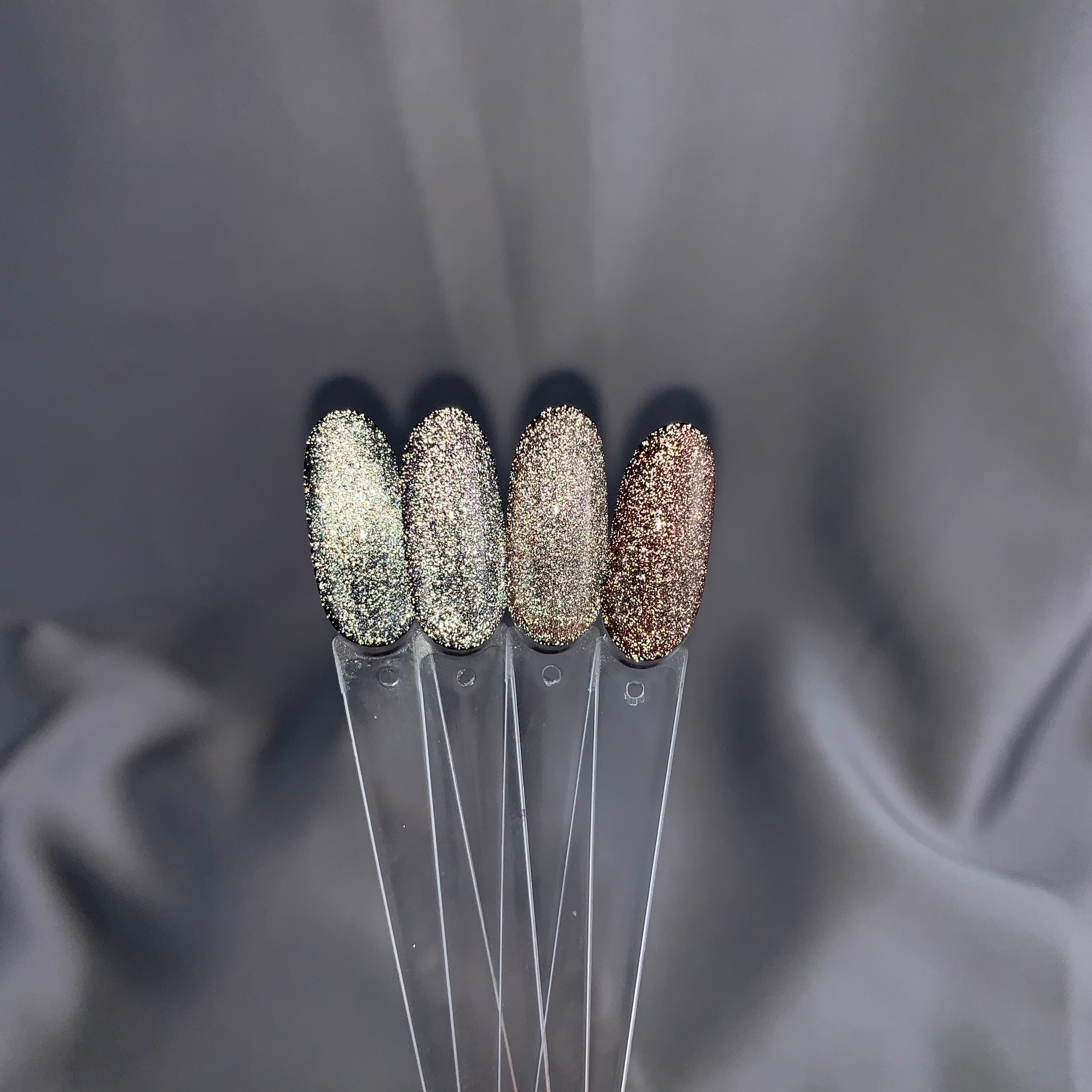 Гель-лак Monami Cat Eye Light 04, 5 г