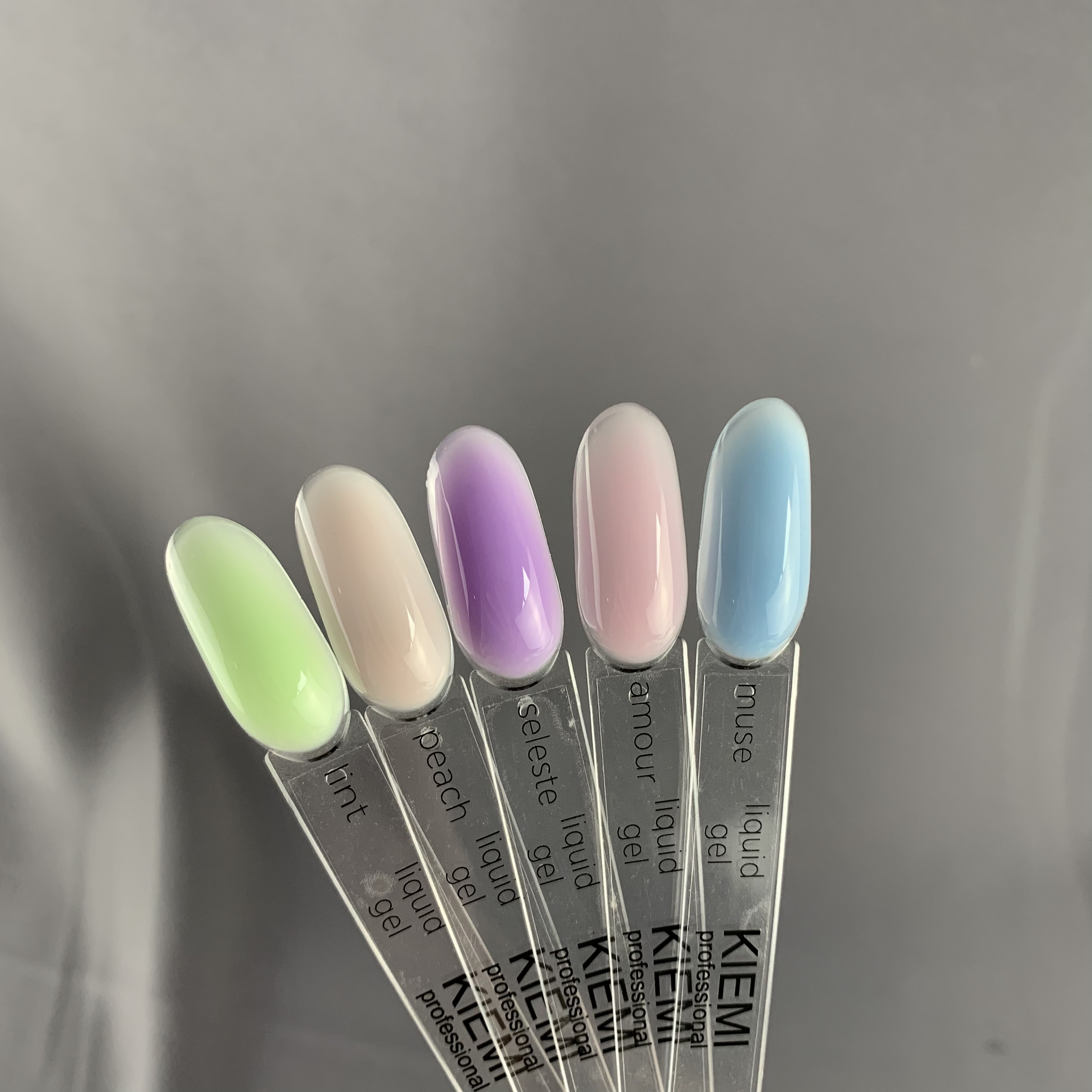Жидкий гель "KIEMI professional", серия LIQUID GEL, 15 мл, Amour