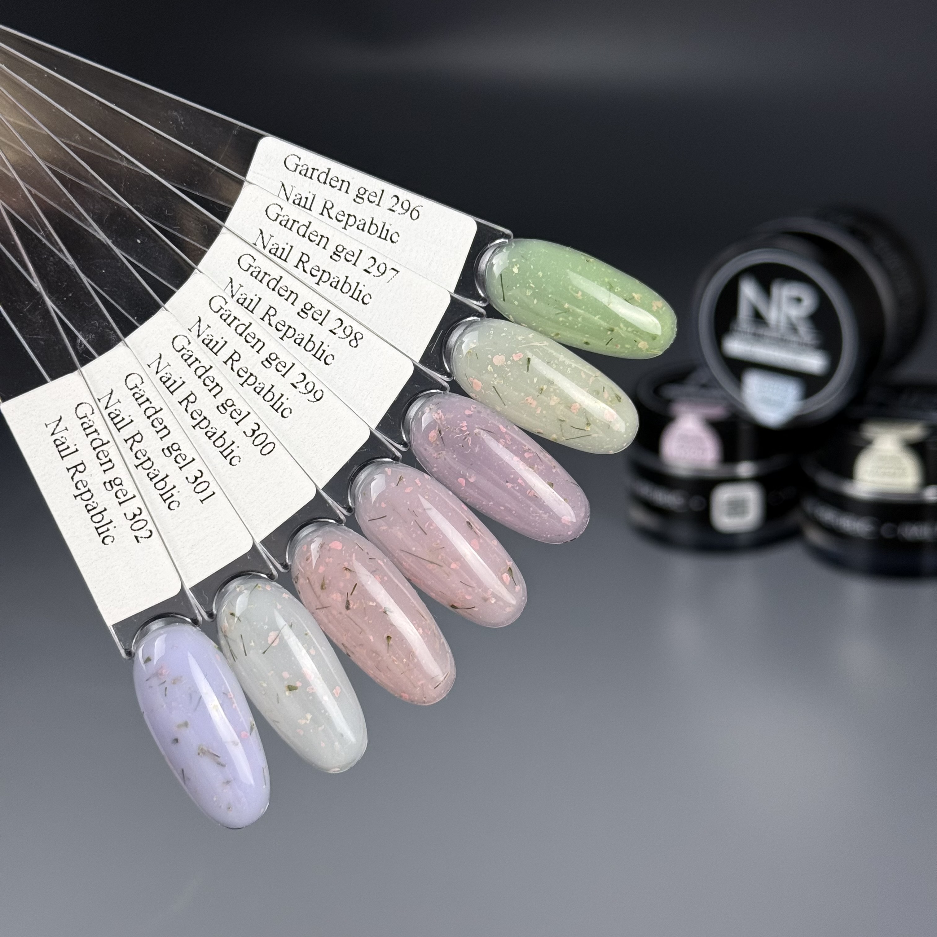 NR Garden gel с сухоцветами №301 (15 гр)
