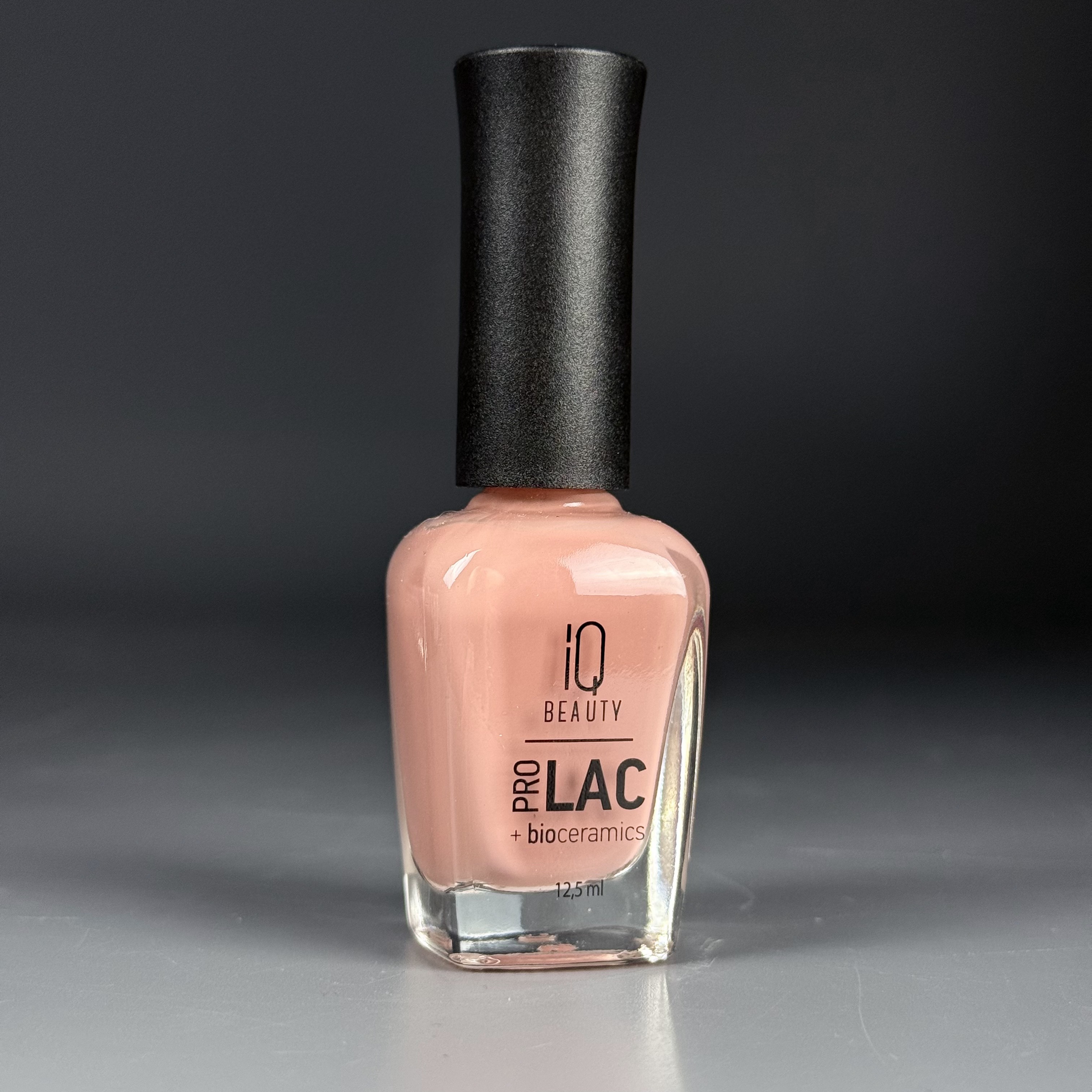 Лак для ногтей укрепляющий IQ BEAUTY (PROLAC+bioceramics) 12,5 мл (008 Eat me)