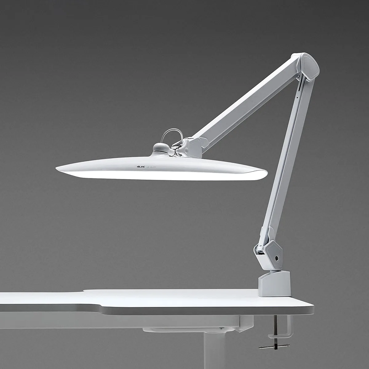 Лампа 4Blanc le clair 117 Led